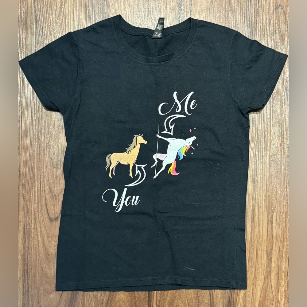 New Anvil Black You vs. Me Horse Unicorn Graphic Print Shirt Tee – S